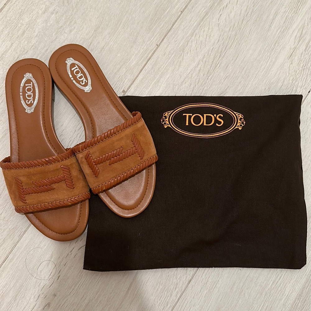 Tod’s boho made in Italy 34 1/2 tan genuine leather sandals